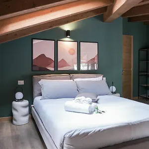 Apartment Charmescape Oldtown - 6 Min Walk To Berninaexpress Italy